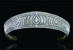 ������� � ����� ���������. ������. ����� 1930. �������, ����������. ��� ������ �� CHF 300 000. Magnificent and Noble Jewels. Sotheby�s. ������, 17 ���